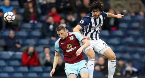 بمشاركة حجازي.. ويست بروميتش يسقط أمام بيرنلي ويقترب من توديع بريميرليج